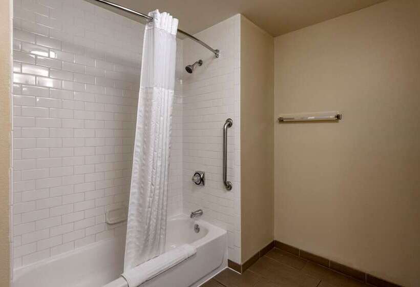 בית מלון כפרי Comfort Inn Collinsville Near St. Louis