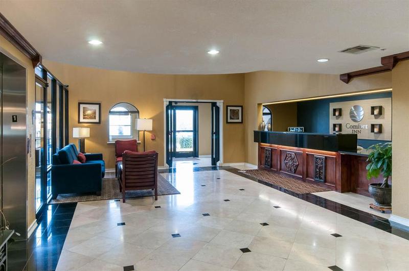 فندق Comfort Inn North Conroe