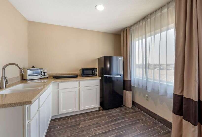 בית מלון כפרי Comfort Inn