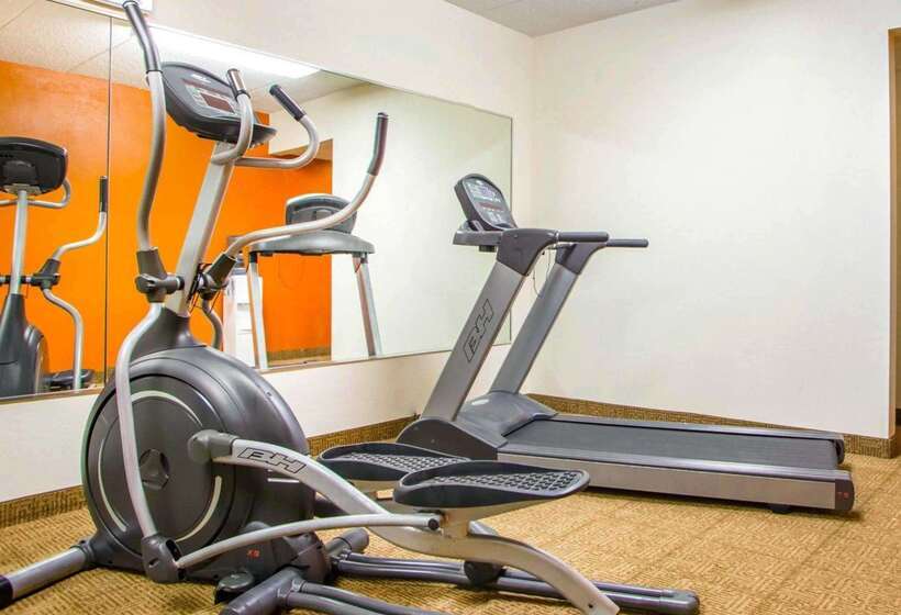 فندق Comfort Inn Dayton  Huber Heights