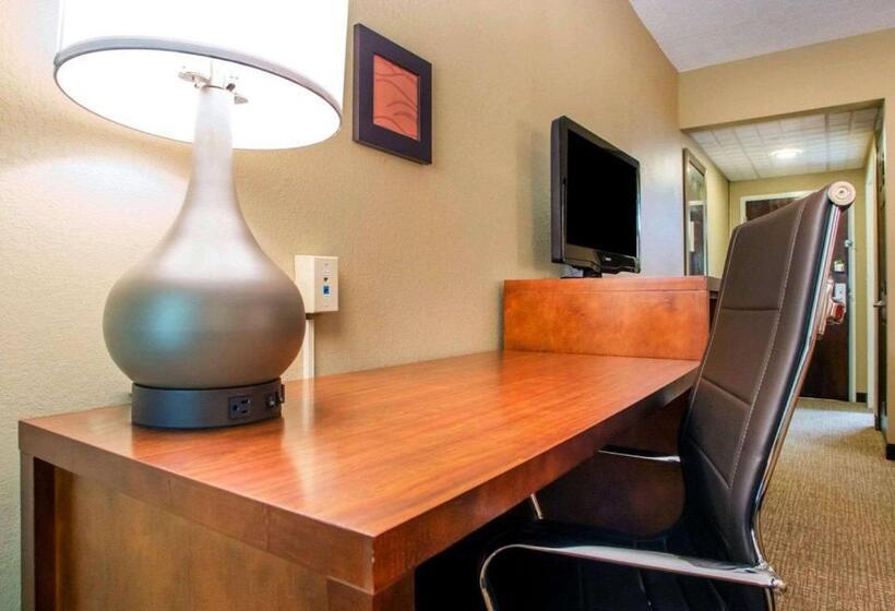 فندق Comfort Inn Dayton  Huber Heights