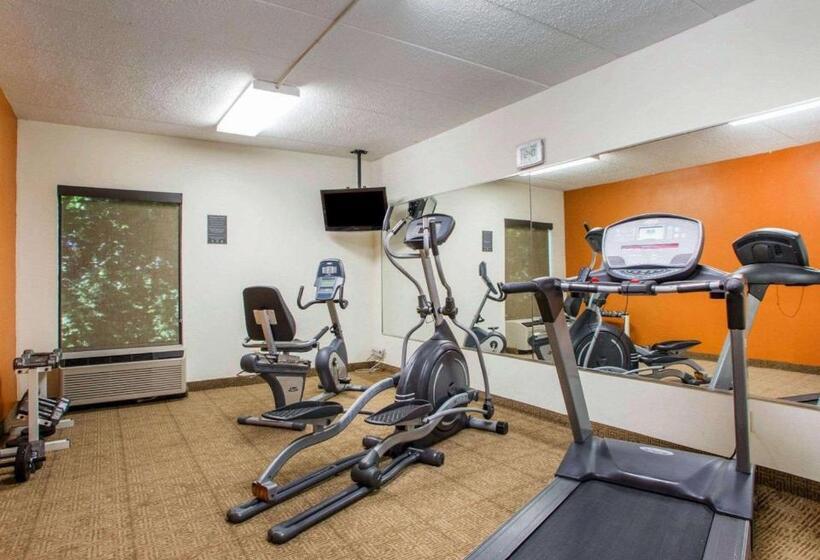 فندق Comfort Inn Dayton  Huber Heights