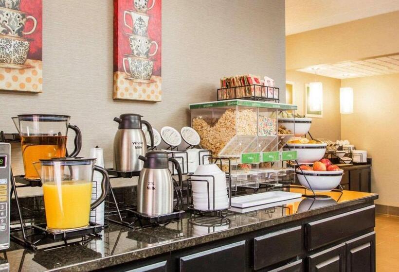 فندق Comfort Inn Dayton  Huber Heights