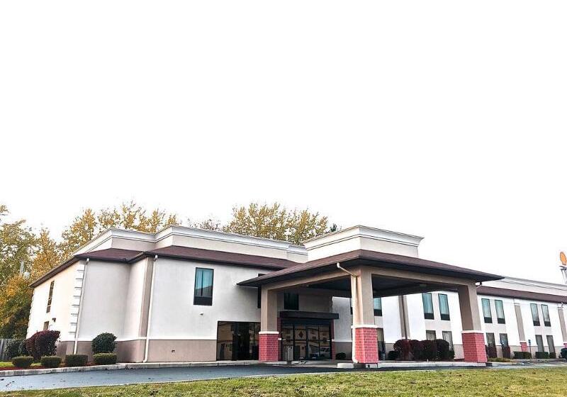 فندق Comfort Inn Dayton  Huber Heights