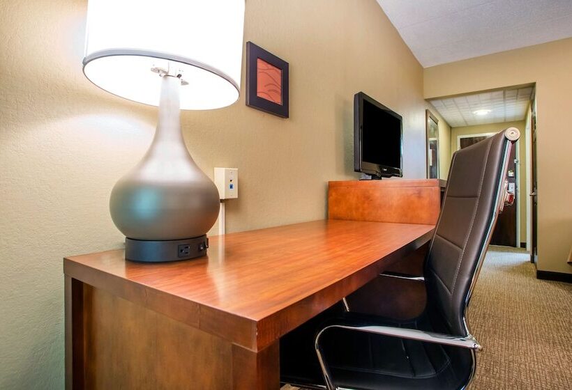 فندق Comfort Inn Dayton  Huber Heights