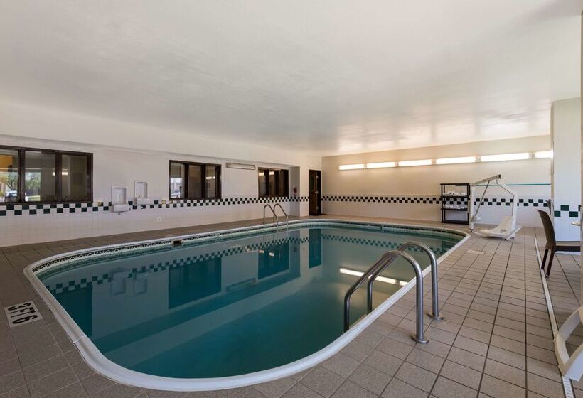 ホテル Comfort Inn East