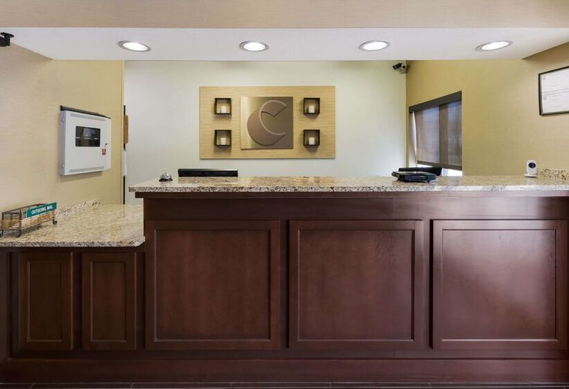 ホテル Comfort Inn East