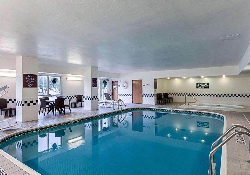 ホテル Comfort Inn East