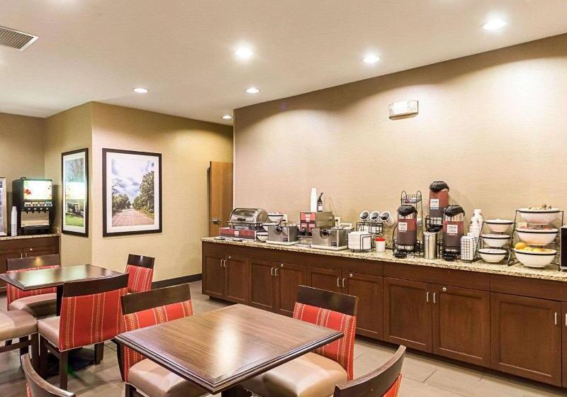 ホテル Comfort Inn East