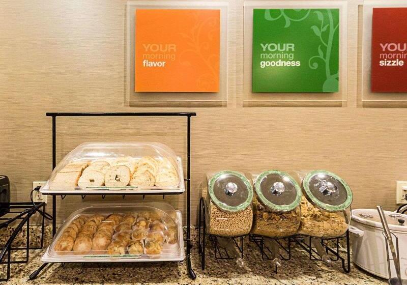 ホテル Comfort Inn East