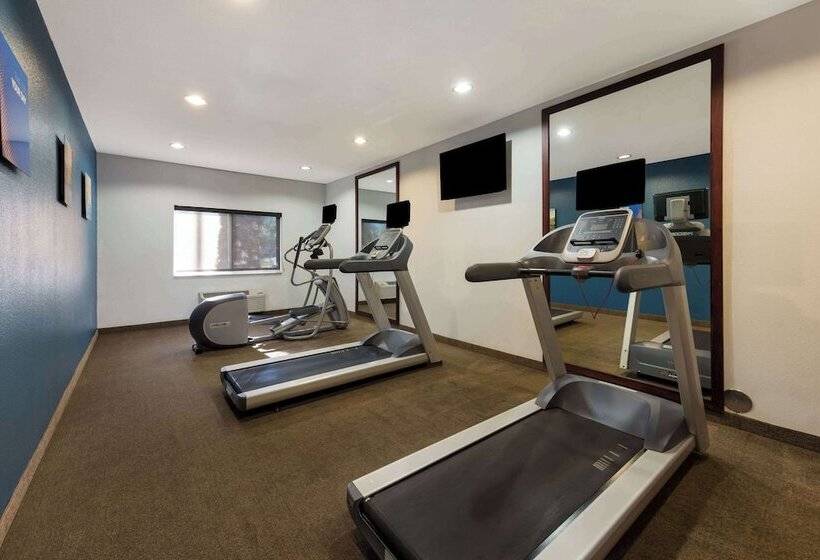 ホテル Comfort Inn East