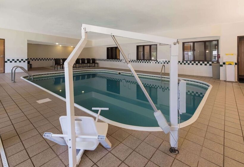 ホテル Comfort Inn East