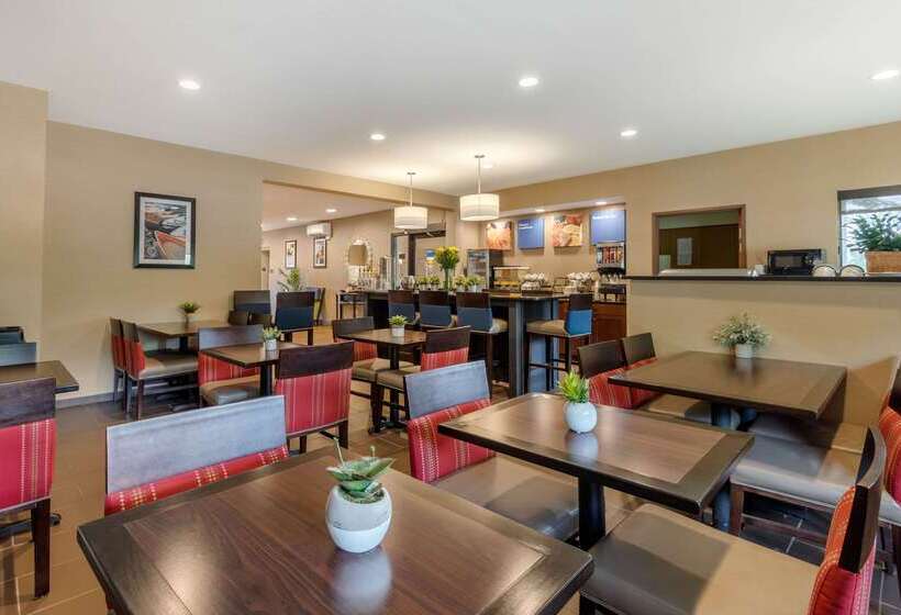 Отель Comfort Inn Ellsworth  Bar Harbor