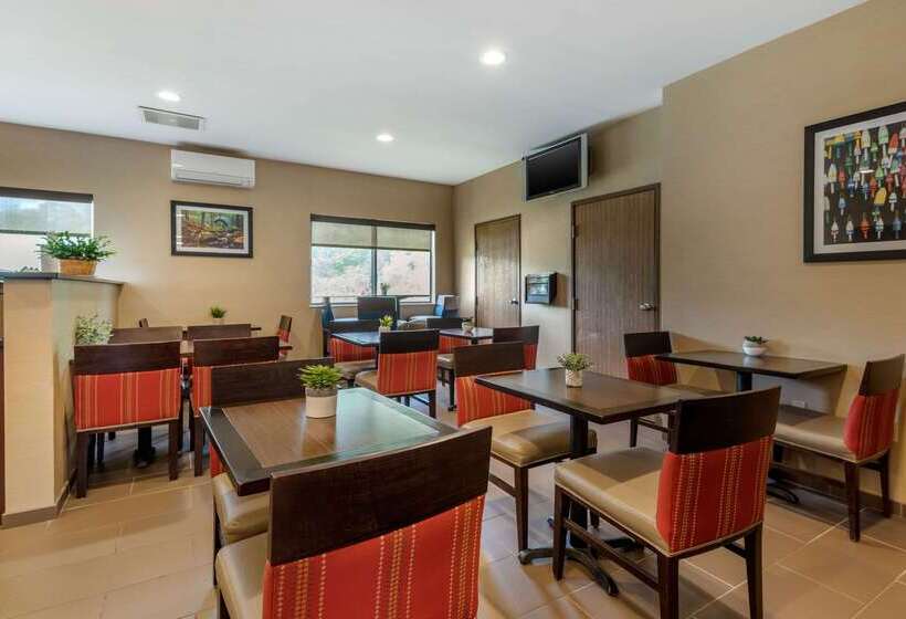 Отель Comfort Inn Ellsworth  Bar Harbor