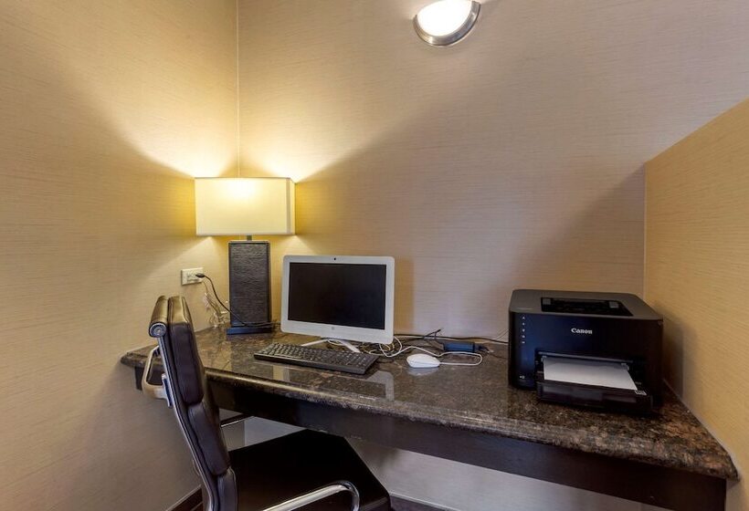 בית מלון כפרי Comfort Inn Hobart Merrillville I 65