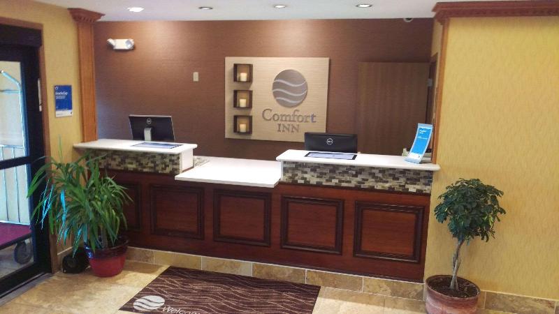 בית מלון כפרי Comfort Inn Huntington Near University