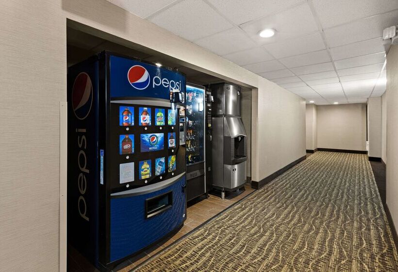 فندق Comfort Inn Huntington Near University