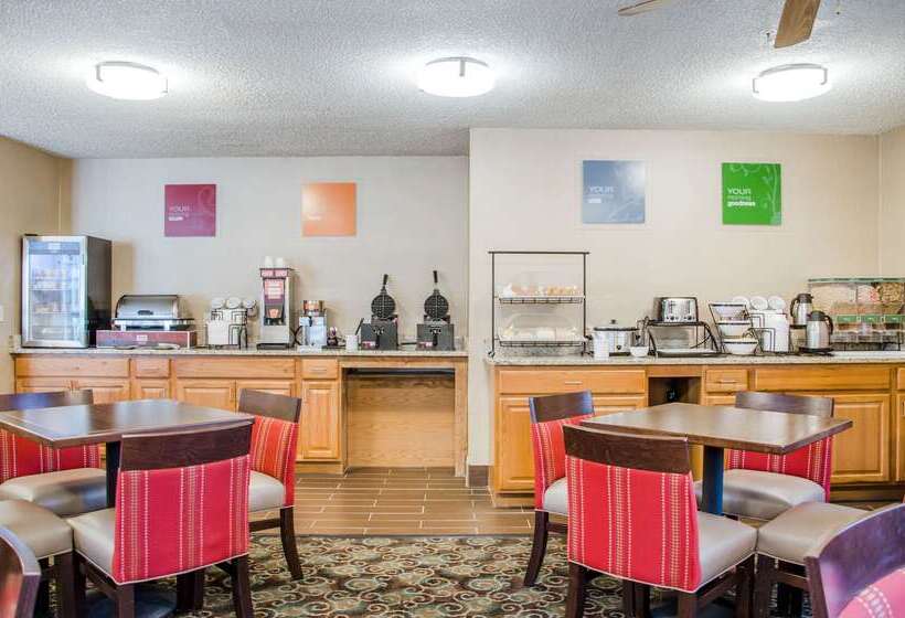 בית מלון כפרי Comfort Inn