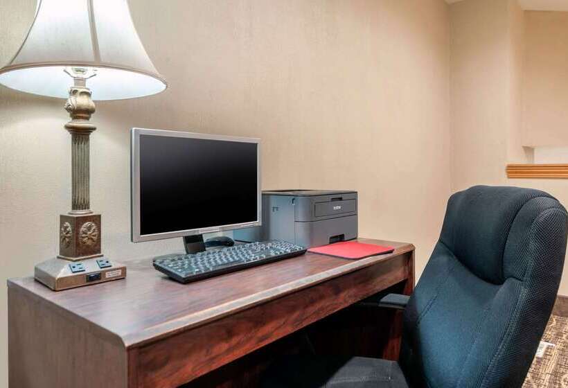 فندق Comfort Inn Limon