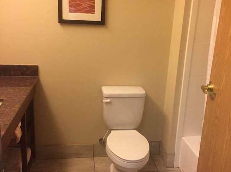 فندق Comfort Inn Limon