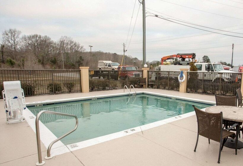 فندق Comfort Inn