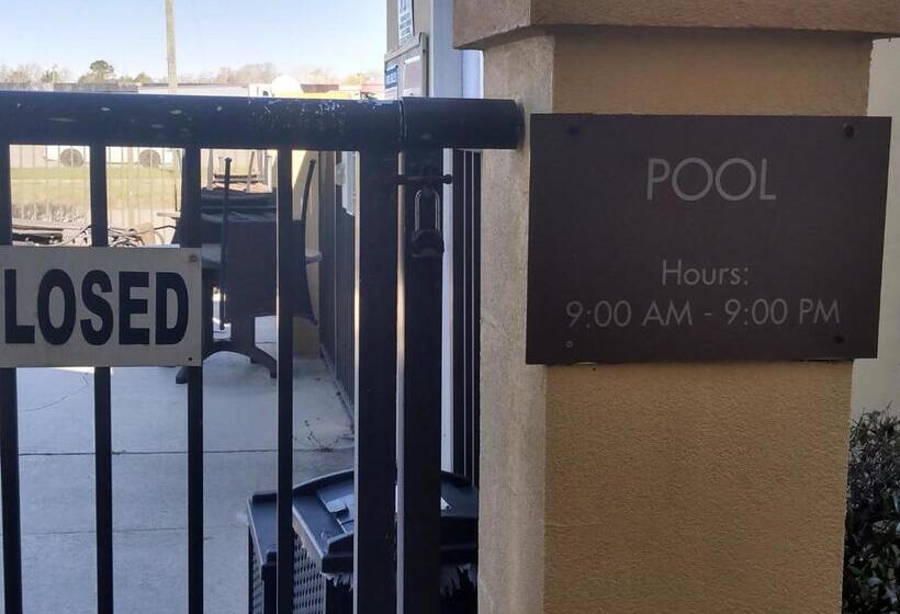 فندق Comfort Inn