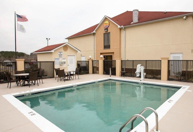 فندق Comfort Inn