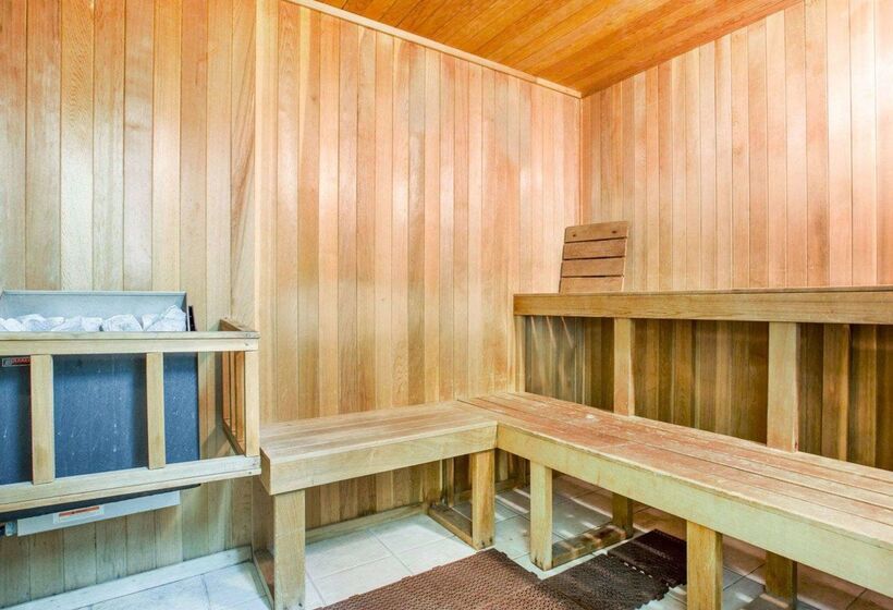 בית מלון כפרי Comfort Inn Marina On The Monterey Bay