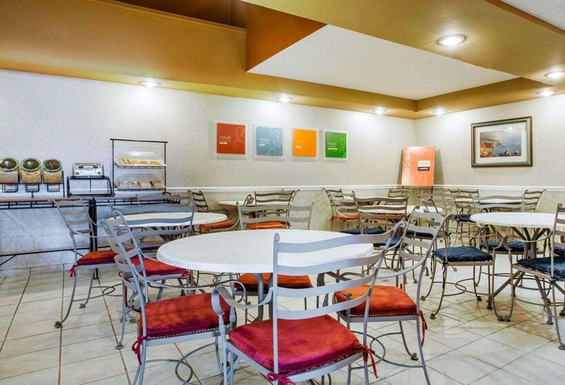 בית מלון כפרי Comfort Inn Marina On The Monterey Bay