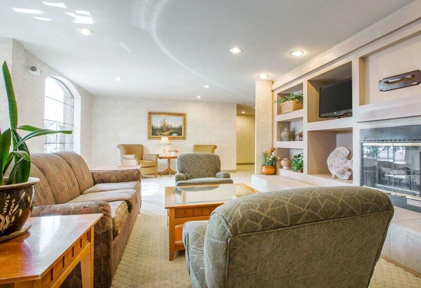 בית מלון כפרי Comfort Inn Marina On The Monterey Bay