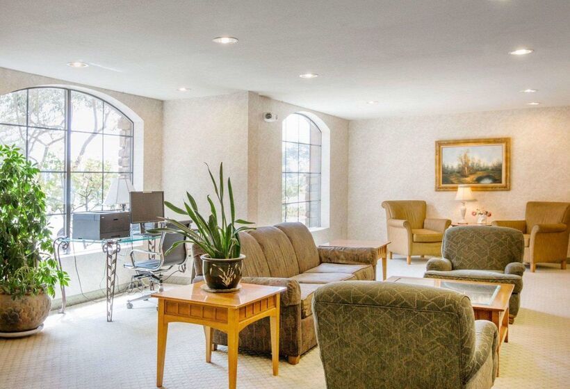 בית מלון כפרי Comfort Inn Marina On The Monterey Bay