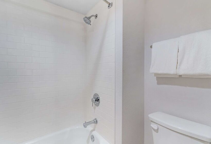 בית מלון כפרי Comfort Inn Marina On The Monterey Bay