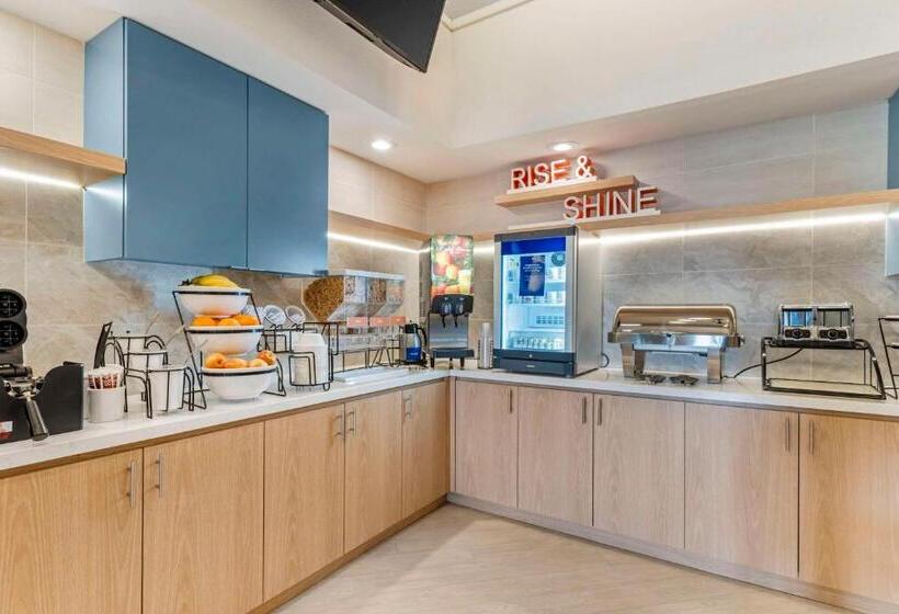 בית מלון כפרי Comfort Inn Marina On The Monterey Bay