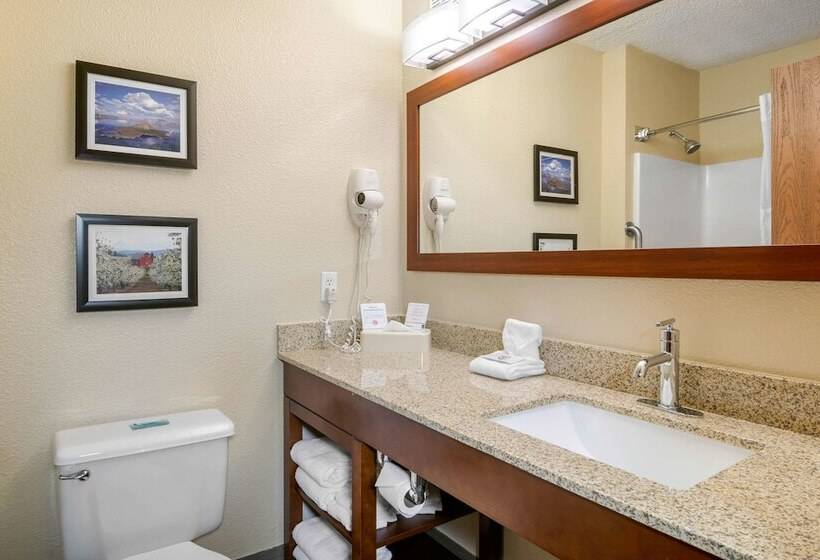 호텔 Comfort Inn Medford North