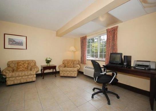 ホテル Holiday Inn Express Pittsfield Berkshires By Ihg