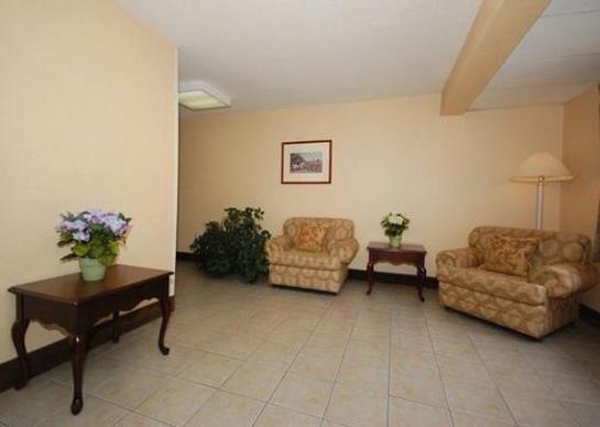 ホテル Holiday Inn Express Pittsfield Berkshires By Ihg