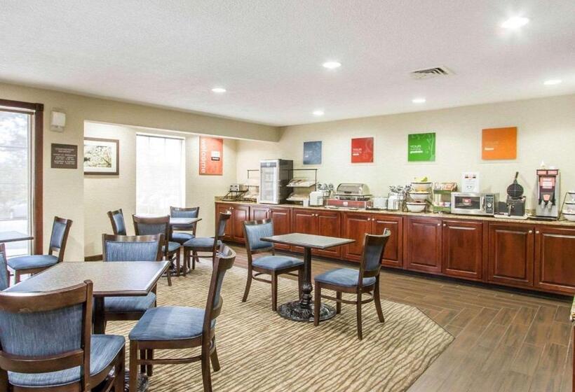 فندق Comfort Inn Poplar Bluff North
