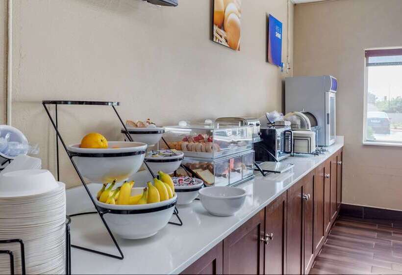 Отель Comfort Inn Rockford Near Casino District