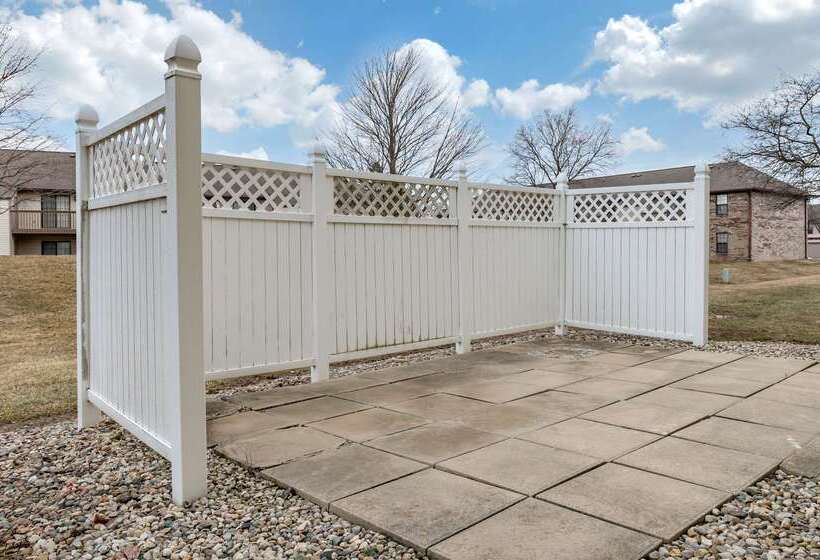 בית מלון כפרי Comfort Inn Shelbyville North