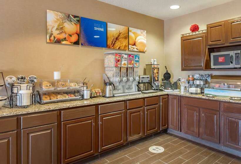 בית מלון כפרי Comfort Inn Shelbyville North