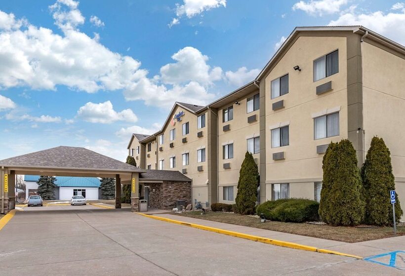 בית מלון כפרי Comfort Inn Shelbyville North