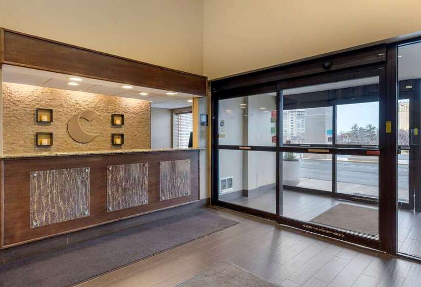 호텔 Comfort Inn St. Louis Westport Event Center