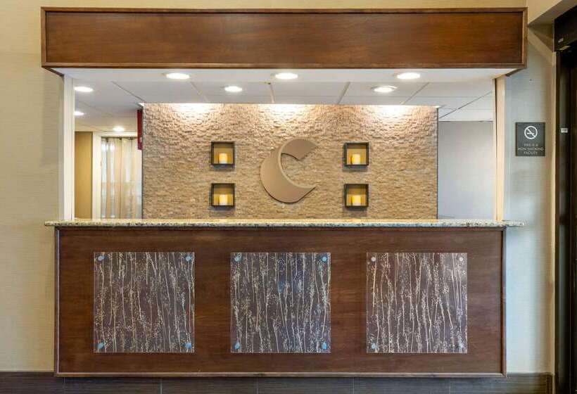 هتل Comfort Inn St. Louis  Westport Event Center