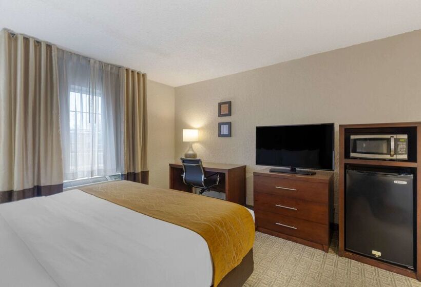 호텔 Comfort Inn St. Louis Westport Event Center