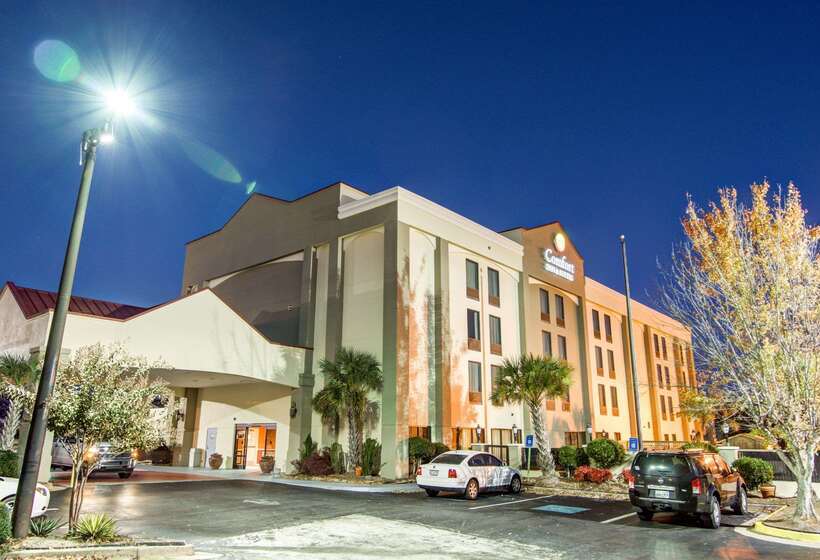 فندق Comfort Inn & Suites