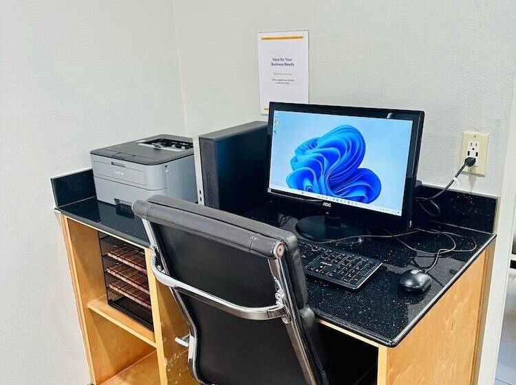 فندق Comfort Inn & Suites