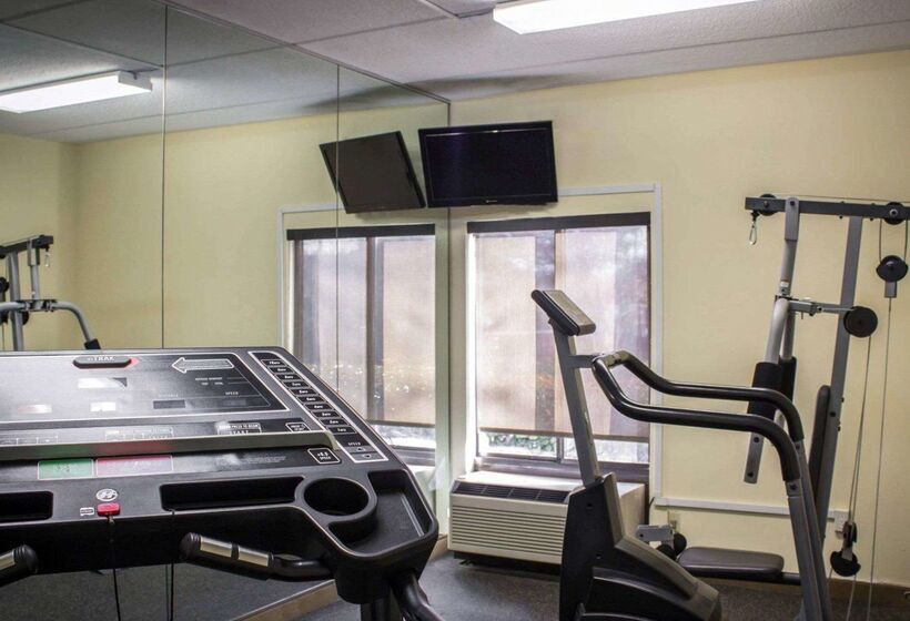 호텔 Comfort Inn & Suites Fuquay Varina