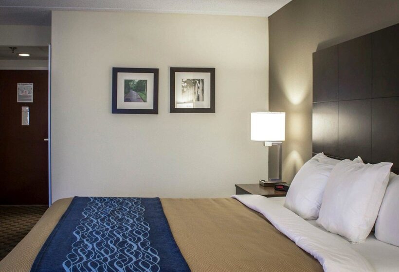 호텔 Comfort Inn & Suites Fuquay Varina