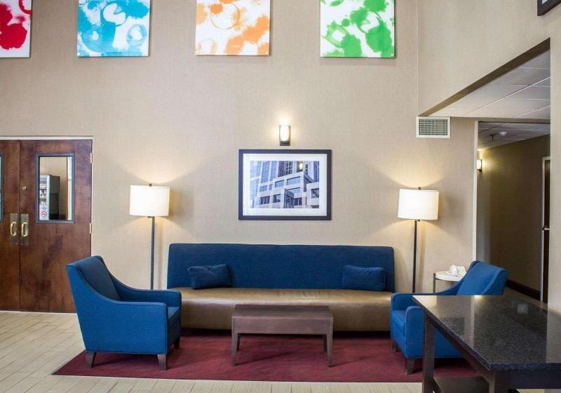 ホテル Comfort Inn & Suites Fuquay Varina