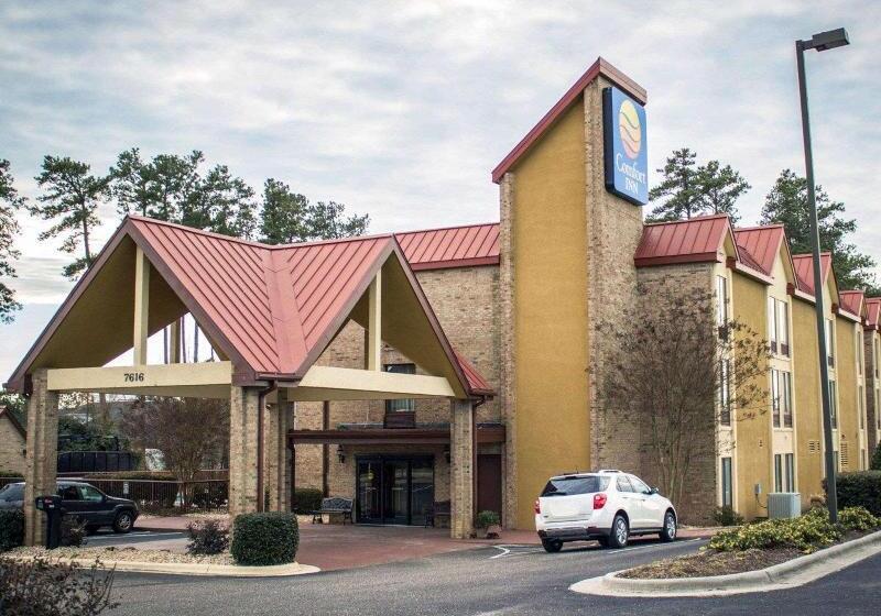 ホテル Comfort Inn & Suites Fuquay Varina
